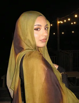 Pieza Hijab de estilo bohemio con estampado de rayas degradadas para mujer, bufanda suave para parejas, accesorio para uso diario, primavera/verano, p - Shein - FashionsVida