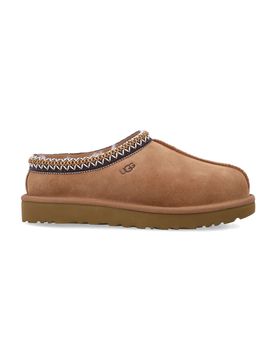 Cozy Sophistication: The Modern Suede Slipper