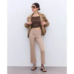 Pantalón de mujer flare con bolsillos delanteros