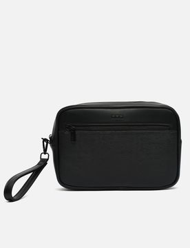 Marcus toiletries bag with handle