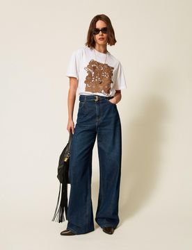 T-shirt regular avec patch brodé