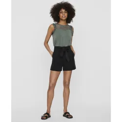 Shorts de mujer con cinturón