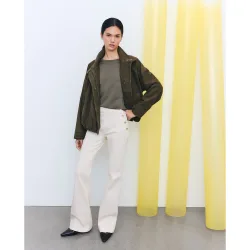 Pantalón denim de mujer flare botonadura