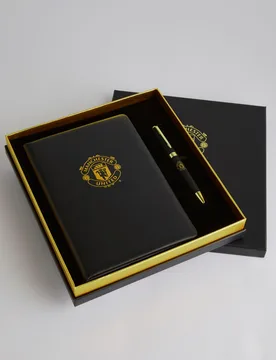 Manchester United Notebook and Pen Gift Box Black None - Wizzard - FashionsVida