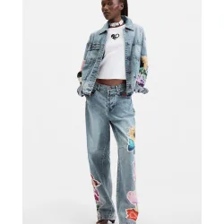 Cazadora de mujer denim bordada