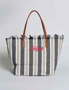 Borsa City Regular in canvas blu a righe bianche con chiusura a zip e frange - MC2 SAINT BARTH - FashionsVida