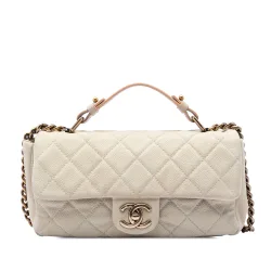 Medium CC Quilted Caviar Chic Flap