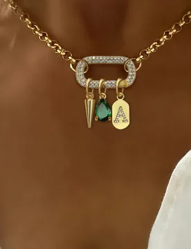 Pieza Collar de letra ovalada dorada A-Z con colgante de diamante verde, cadena de letra, estilo de lujo único, adecuado para la decoración diaria d - Shein - FashionsVida