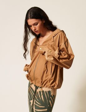 Blouson en taffetas avec plis