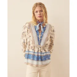 Blusa de mujer con detalle de lazo