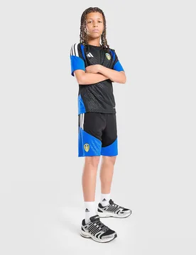 Leeds United FC Tiro 26 Training Shorts Junior - Grigio, grigio grigio Bambino taglia 9-10Y - Adidas - FashionsVida