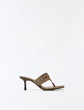 Sandales À Talon Kitten Heel À Œillets 39 Sable - Bershka - FashionsVida