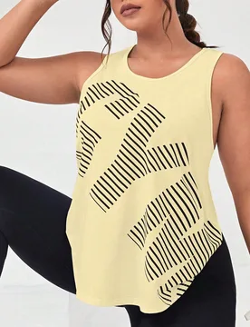 Camiseta de talla grande para mujer con estampado de letras, cuello redondo, casual, versátil, para uso diario, viajes y deportes - Shein - FashionsVida