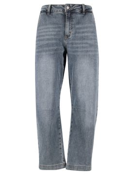 Barrel stretch denim female