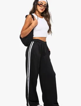 Womens Tricot Side Stripe Tape Straight Leg Jogger - Black Cotton - Size X-Large - Boohoo - FashionsVida