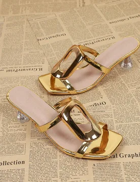 Sandalias de tacón alto para mujer con punta cuadrada y diseño calado, transpirables. Sandalias cómodas y versátiles de slip-on para el verano, ad - Shein - FashionsVida