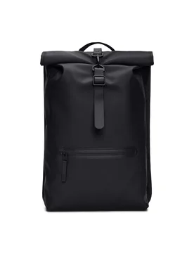 Zaino Rolltop Rucksack nero in tessuto tecnico impermeabile effetto gommato - Rains - FashionsVida