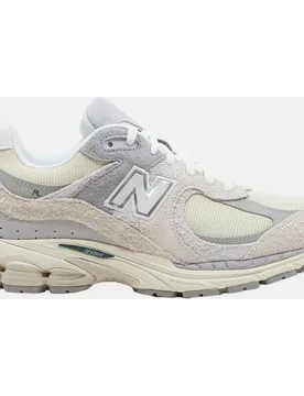 Zapatilla casual mujer 2002R retro 2000 beige - New Balance - FashionsVida