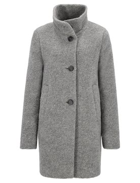 JACKE WOLLE female