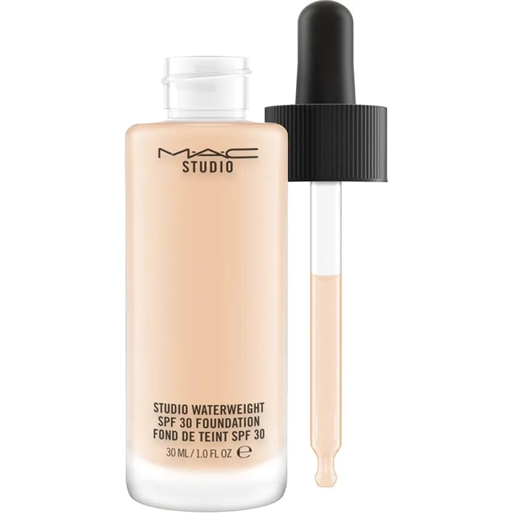 Base de maquillaje Studio Waterweight SPF 30 Foundation - M.A.C - FashionsVida