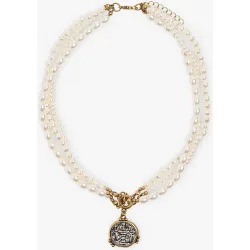 Collar corto doble con perlas y medalla decorativa