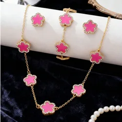 Juego de joyería de 4 piezas con estilo Ins, con trébol incrustado, conchas de colores y cristales de rinoceronte con tono dorado (collar + pulsera