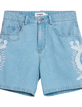 Bermuda de mujer vaquera bordados - Desigual - FashionsVida