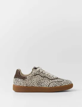 Zapatillas básicas de mujer de cordones animal print - Mim - FashionsVida