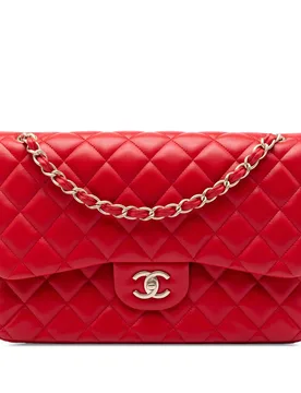 Jumbo Classic Lambskin Double Flap - Chanel - FashionsVida