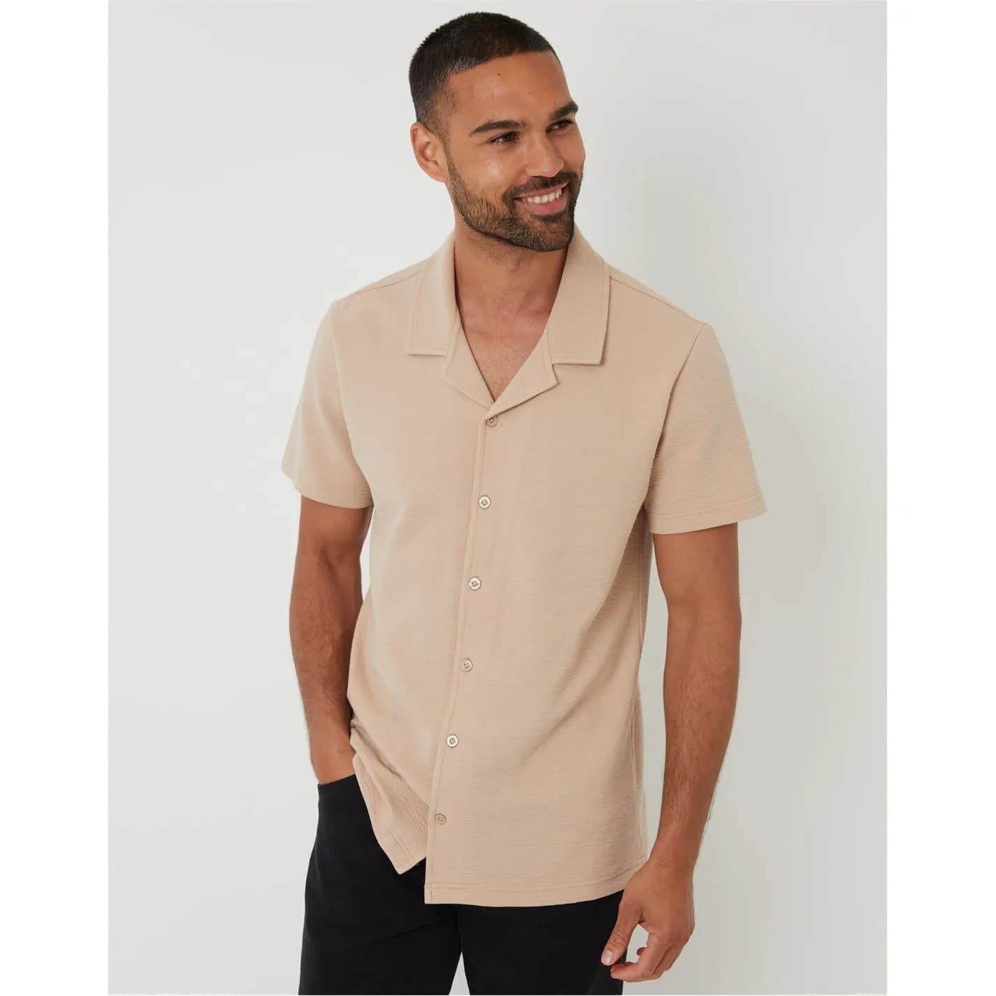 Mens Embley Relaxed Fit Short Sleeve Shirt In Stone - Size X-Large - Threadbare - FashionsVida