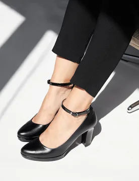 Décolleté nere con cinturino alla caviglia e tacco largo 2594 39 - PITTARELLO GLAM - FashionsVida