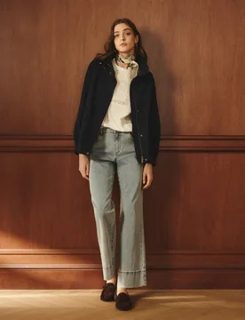 Parka lisa ligera corta con capucha de mujer - Lloyd's - FashionsVida