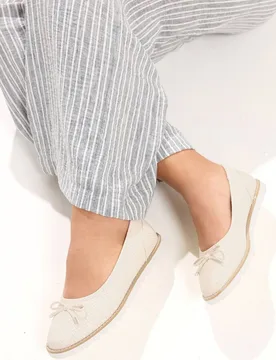 Women's Textured Ballet Pumps In Wide E Fit & Extra Wide EEE Fit in White Size: 6EEE - White - Size: 6EEE - Yours - FashionsVida