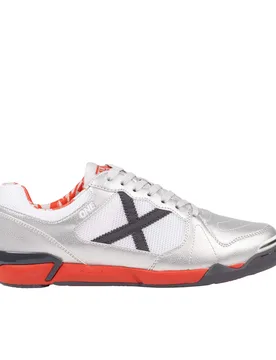 Fußballschuhe One Indoor - Argenté - male - Size: 39 - MUNICH - FashionsVida