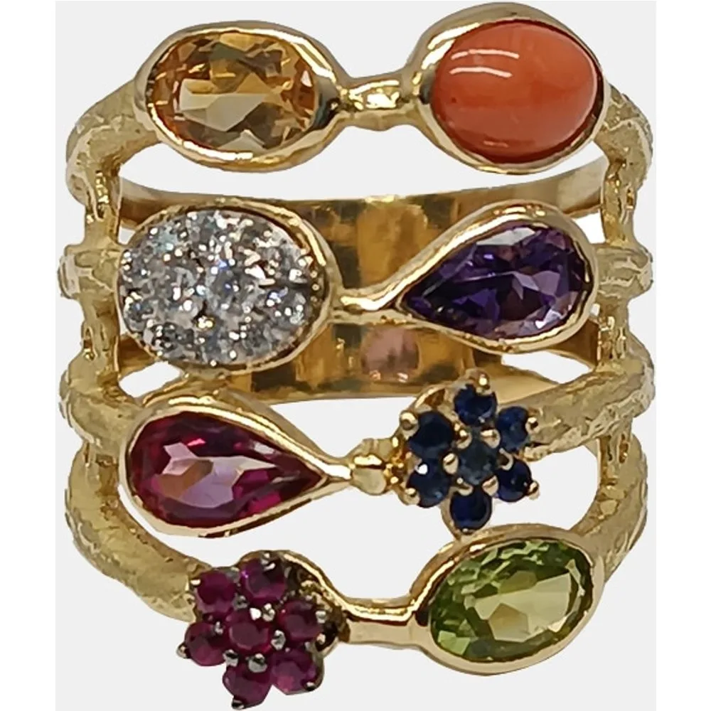 Anillo de oro, diamantes y coral - Romo - FashionsVida
