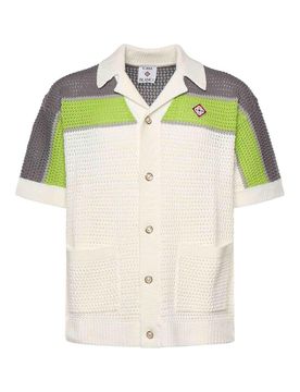 Camicia a righe all'uncinetto