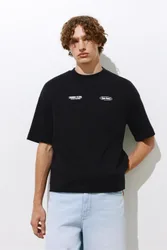 Oversize Graphic T-Shirt (Size: )