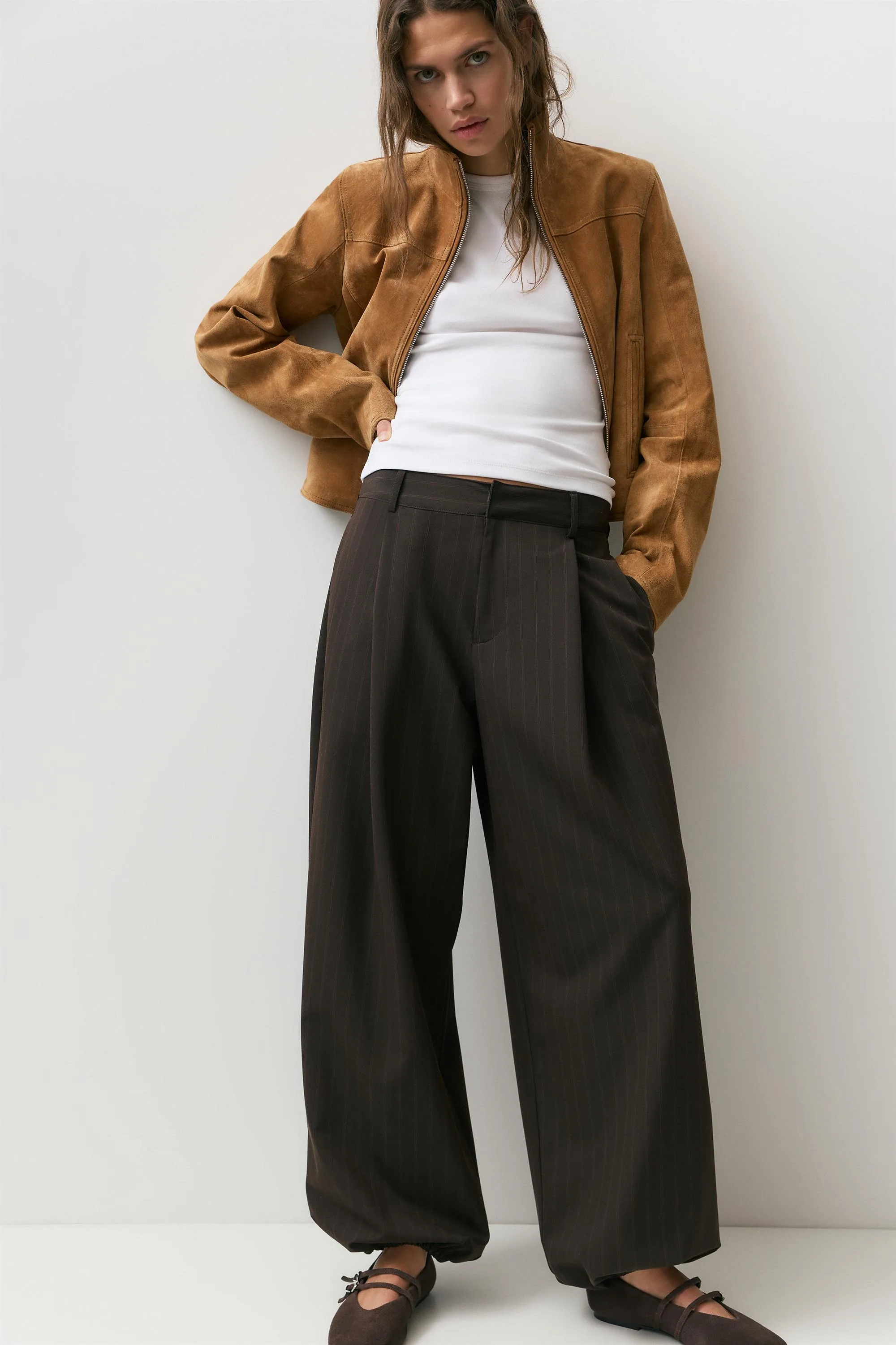 Striped Sarouel Trousers With Darts (Size: ) - Pull&bear - FashionsVida