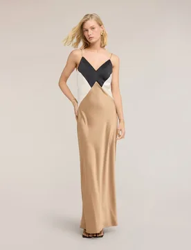 Vestido largo de satén tirantes finos escote en v - Motivi - FashionsVida