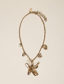 Collier avec grande fleur et pendentifs