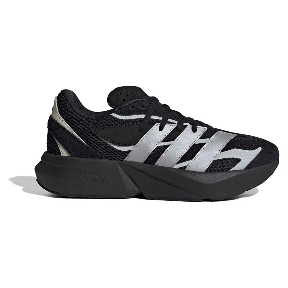 Sneaker Lightblaze Core Black / Matte Silver / Off White EU 39 1/3 - Adidas - FashionsVida
