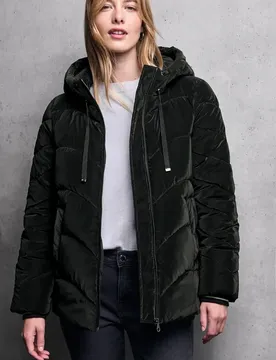 Street One Jacke mit Wellen-Steppung female Schwarz