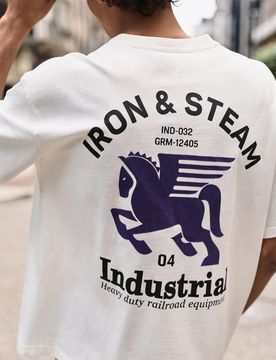 T-Shirt Boxy Ricamo Grafico