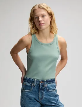 Camiseta de mujer basica sin mangas de corte slim - Lee - FashionsVida
