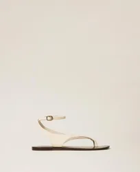 Sandales tongs plates en cuir