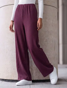 Petite Textured Wide Leg Trousers Cherry Red female - Roman - FashionsVida