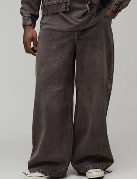 Men's Plus Parachute Fit Washed Jeans Mocha Size 46 Mocha 46 - boohooMAN - FashionsVida