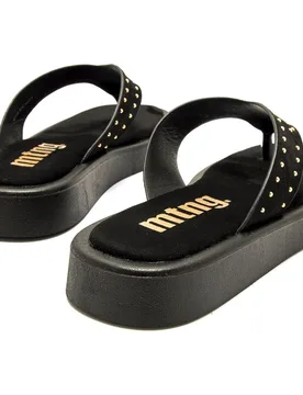 Sandalias planas estilo chancla con el dedo - mustang - FashionsVida