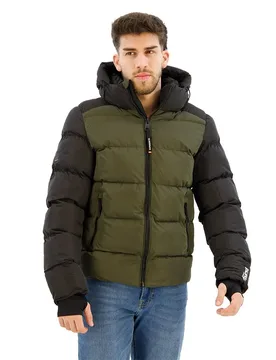 Veste Colour Block Sport Black Colourblock L - Superdry - FashionsVida