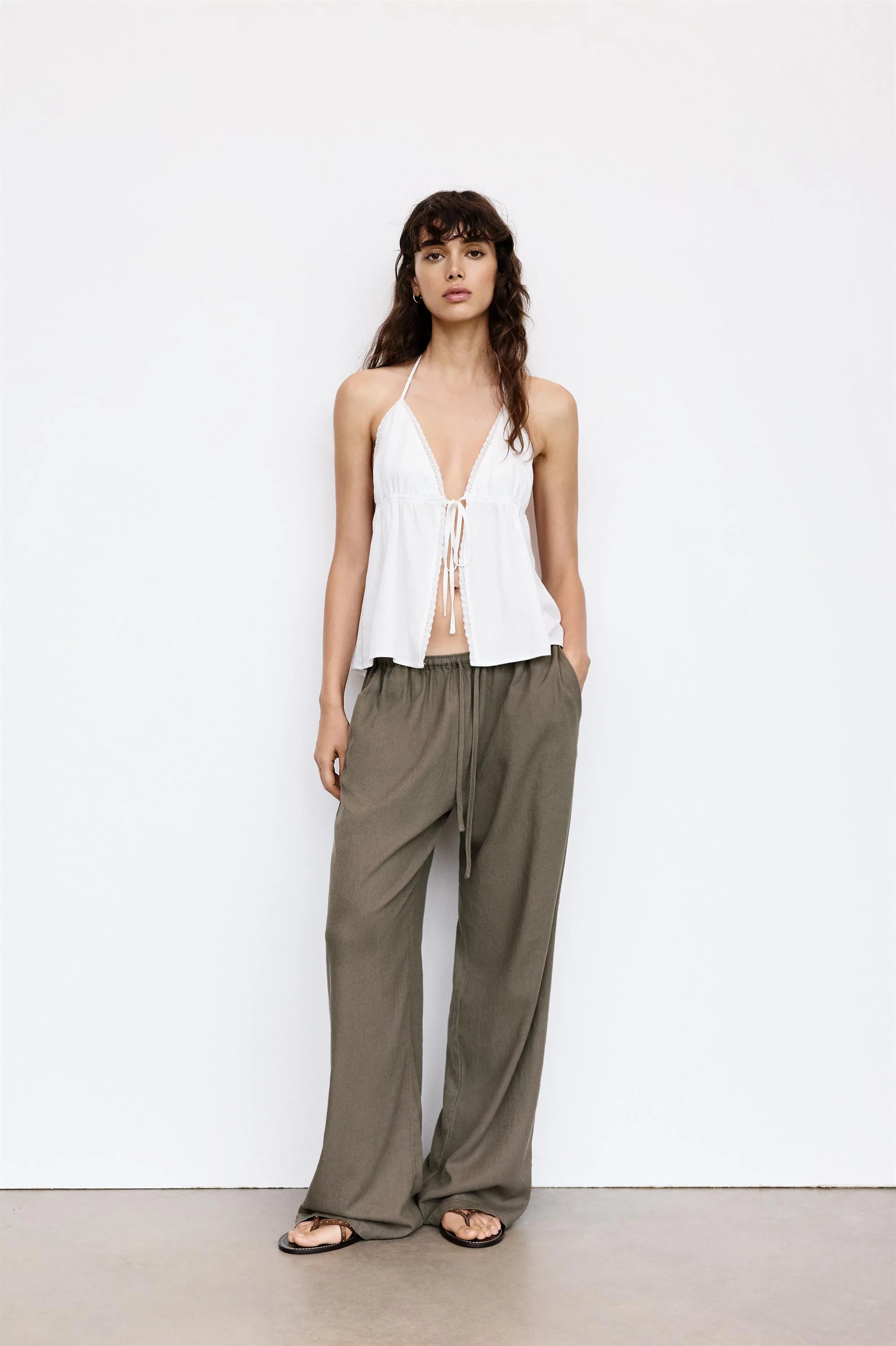 Flowy Trousers With Linen (Size: ) - Pull&bear - FashionsVida